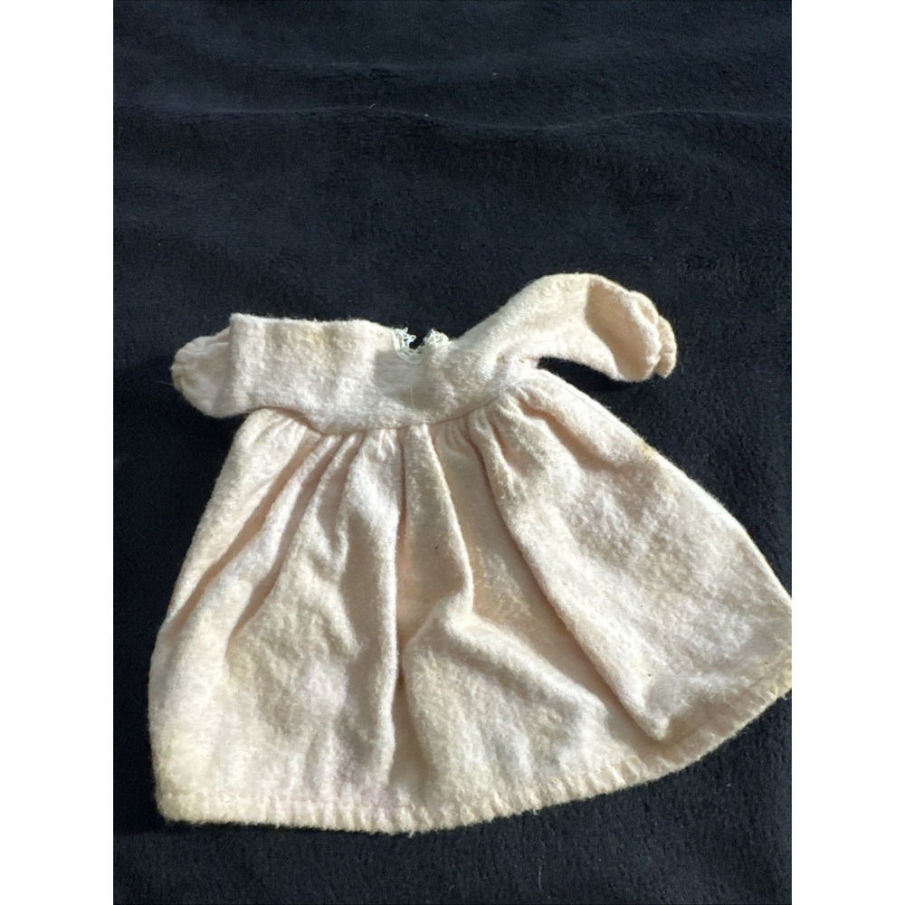 Vintage Vogue Dolls Pink Dress With Lace Collar‎